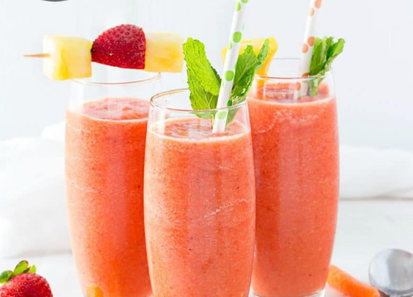 Tropical Carrot Smoothie #smoothierecipe #freshjuice 