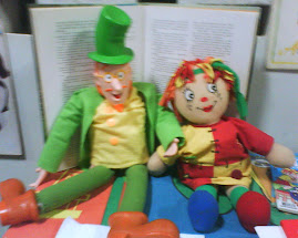 Fantoches em exposição.