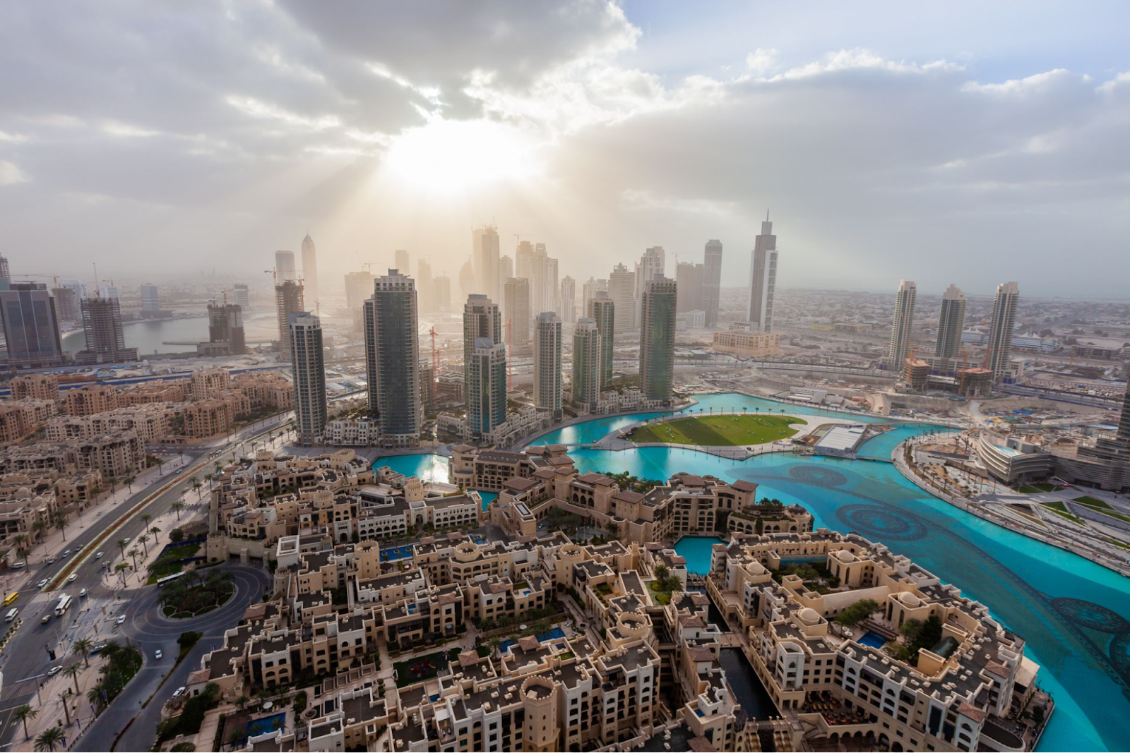 Explore Dubai like a Local Wanderer with Andrew Pateras