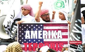 Standar Ganda Amerika Dalam Film Iom [ www.BlogApaAja.com ]