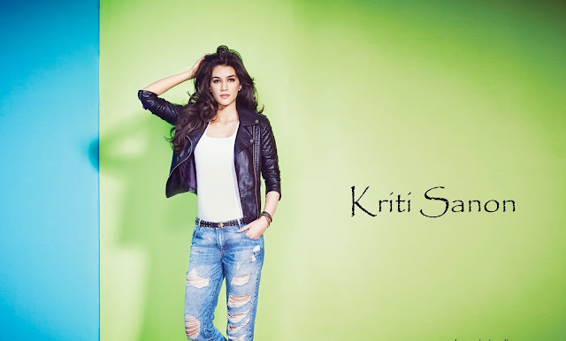 Kriti Sanon Hot Wallpaper in HD