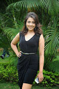 Madhu Shalini glam pics-thumbnail-29