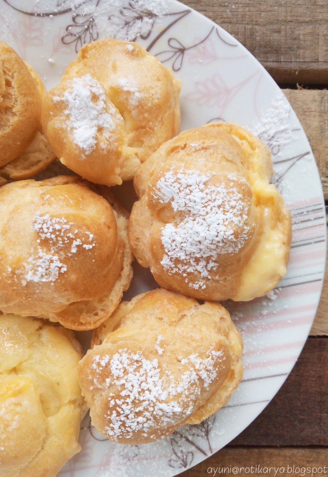 RESEPI CREAM PUFF WITH CUSTARD FILLING ~ SO CREAMY 