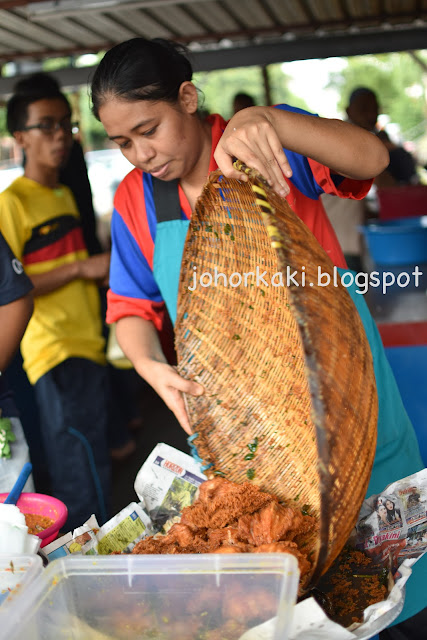 Nasi-Campur-Desa-Terbrau-Sri-Lanang-Johor-Bahru