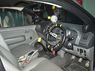 modifikasi interior toyota hilux