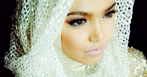 Happy Birthday Dato' Siti Nurhaliza - Engku Muzahadin