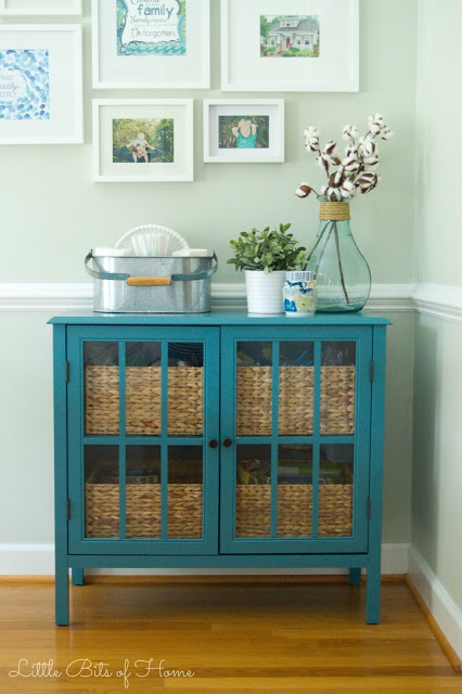 http://littlebitsofhome.blogspot.com/2015/06/dining-room-organization.html