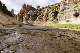 Rio Valdearazo entre las colas del pantano Quiebrajano