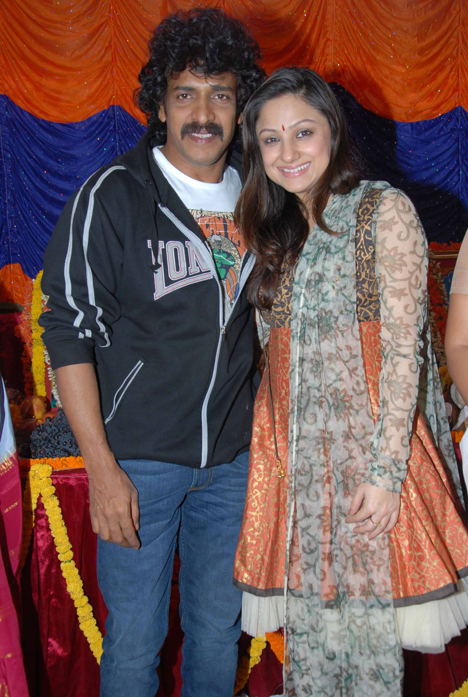 Kannada Actor Upendra with Wife Priyanka Upendra | Kannada Actor Upendra Family Photos | Kannada Actor Upendra Real-Life Photos