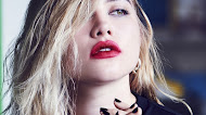 Florence Pugh Mobile Wallpaper