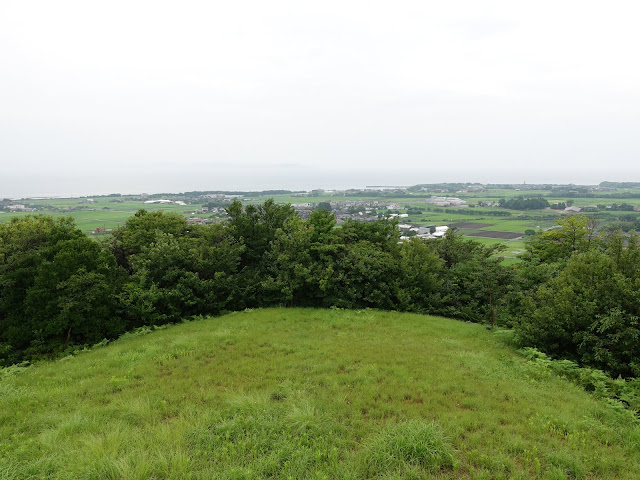 鳥取県西伯郡大山町妻木　鳥取県立むきばんだ史跡公園　首長の墓からの眺望