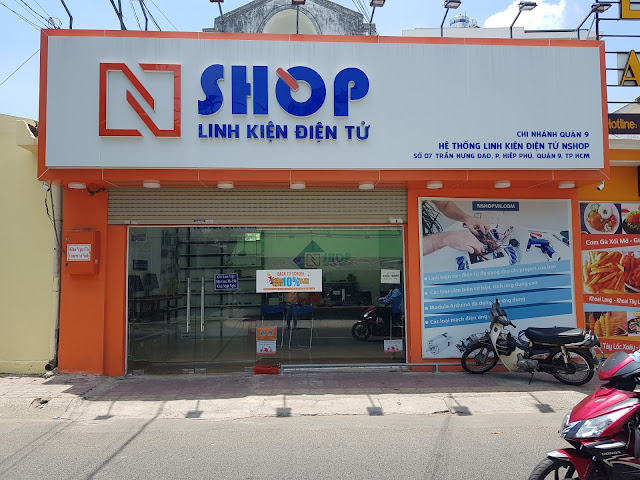 Mặt tiền cửa hàng Điện tử NShop Quận 9