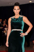 Kim Kardashian Vs Rosario Dawson In Green Gowns at 2012 White House Correspondents’ Association Dinner in Washington-3