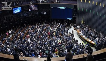 Deputados evangélicos que votaram a favor e contra o impeachment da Dilma-Confira