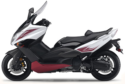 2010 Yamaha T-Max Wallpaper