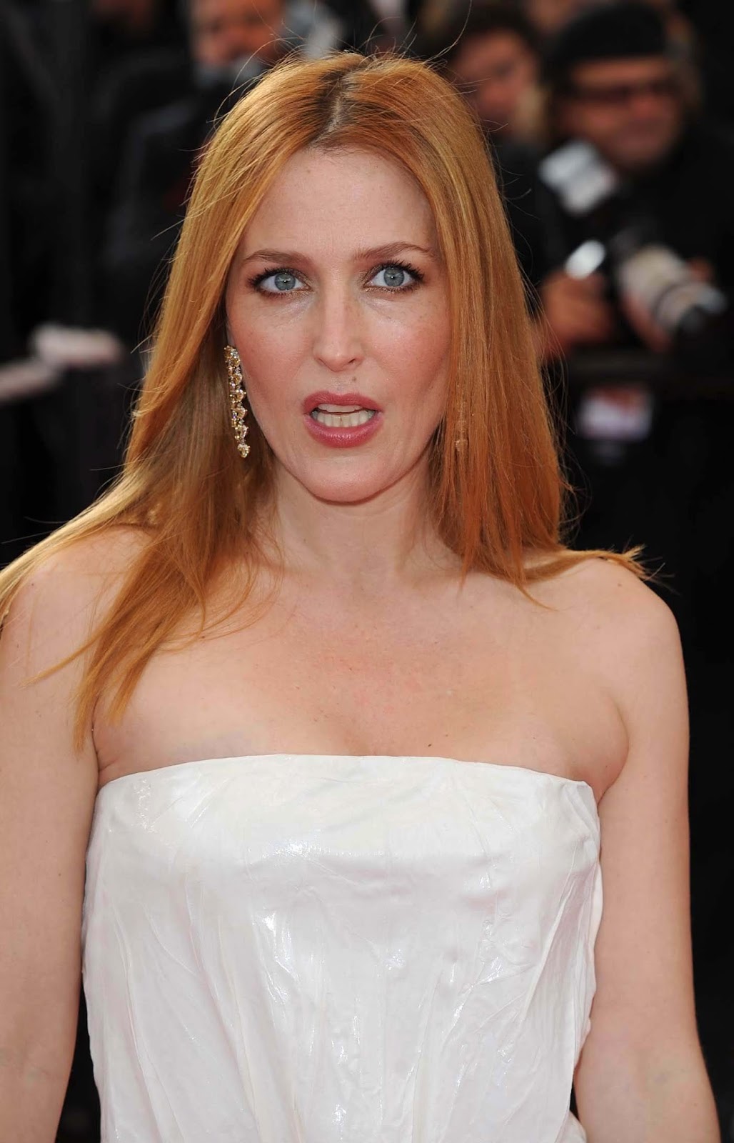 Gillian Anderson Sexy HQ Photos at 2008 Cannes Film 