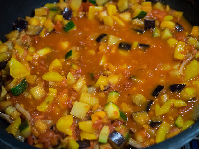  Cous Cous con le verdure: una spruzzata di paprica e due cucchiai di pomodoro