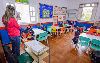 Alunos das escolas municipais de Teresópolis retornam às aulas presenciais