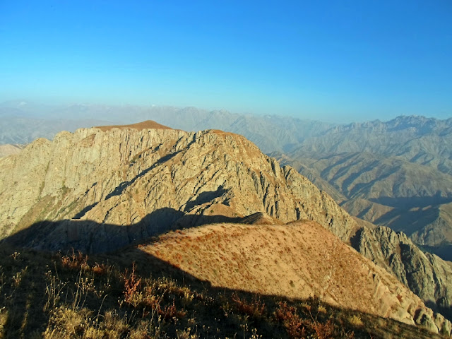 Поход по Оджукскому кольцу, перевалы Кичкине и Чильдухтарон, Варзоб, горы Таджикистана