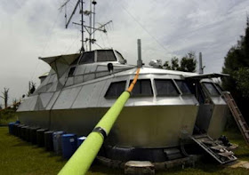 Gifford Hovercraft Home