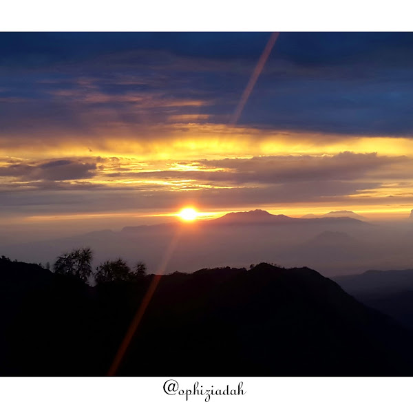 Mengejar Matahari Bromo