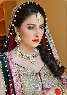 Ayeza Khan