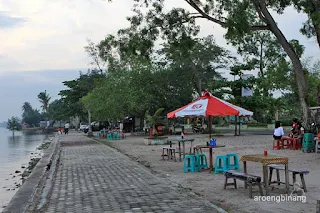 pantai tanjung pendam belitung