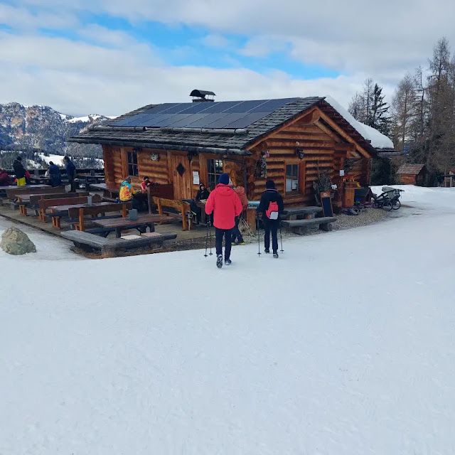 santuario santa croce prati di armentare alta badia inverno neve ciaspole