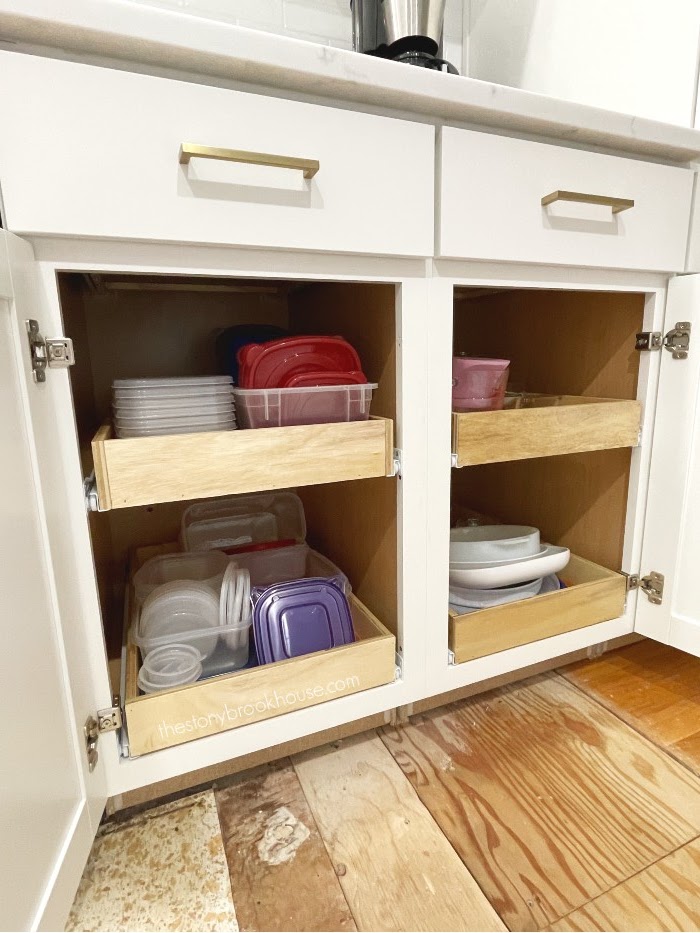 Building drawers inside cabinets