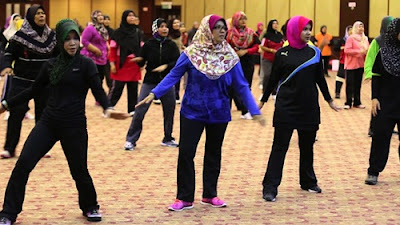 http://www.umatnabi.com/2016/11/mufti-keluar-fatwasenam-zumba-adalah.html