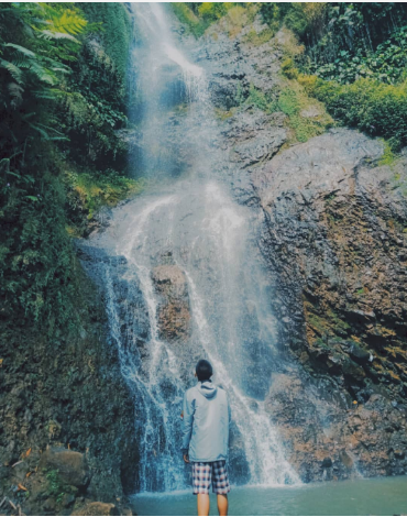 CURUG TAPAK KUDA DESA SADAWANGI