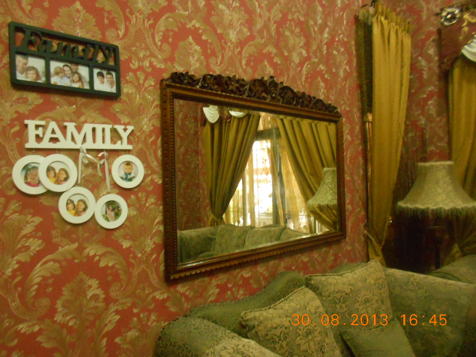 ... JANNATI DECO ll 012-990 2262 : RUMAH 3 TINGKAT DENGAN WALLPAPER MEWAH