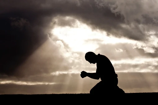 10 Beneficios de Humillarnos ante Dios