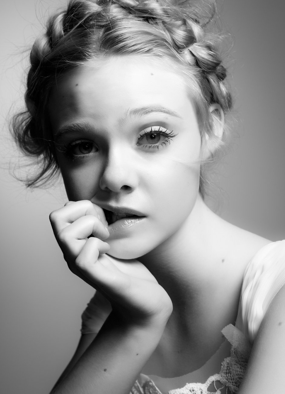 Elle Fanning Awesome Profile Pics - Whatsapp Images