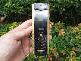 Hape Mewah Unik Vertu K9 Bentey China Kolektor Item