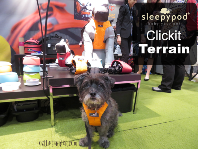 sleepypod new clickit terrain car safety harness for working and active dogs