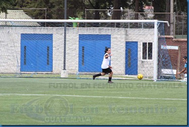 balon regresando al campo de muniguate