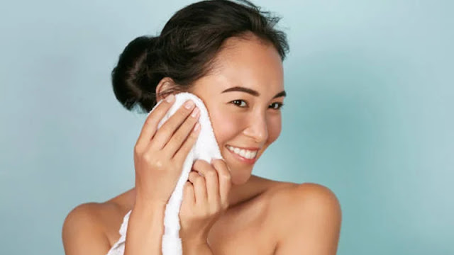 unexpected-effects-from-using-a-towel-to-dry-your-skin-after-washing-your-face