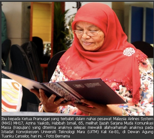 Ibu Sebak Terima Ijazah Ketua Pramugari MH17 - Engku Muzahadin
