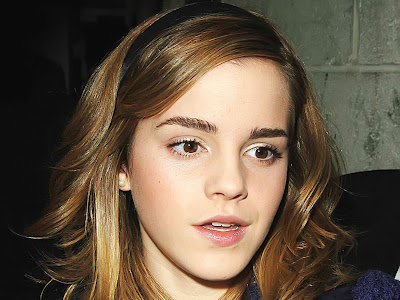 Emma Watson Cute Wallpapers | Emma Watson HD Wallpapers