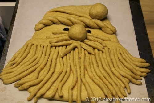 golden-santa-bread_122