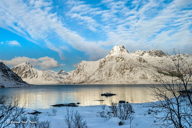 Lofoten, paisaje de alta montaña, por El Guisante Verde Project