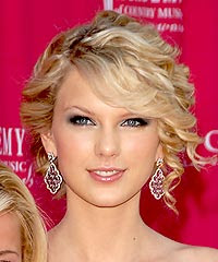 Taylor swift short hair