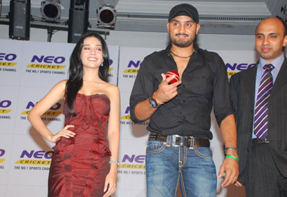 Amrita Rao and Harbhajan Singh at NEO Channel
