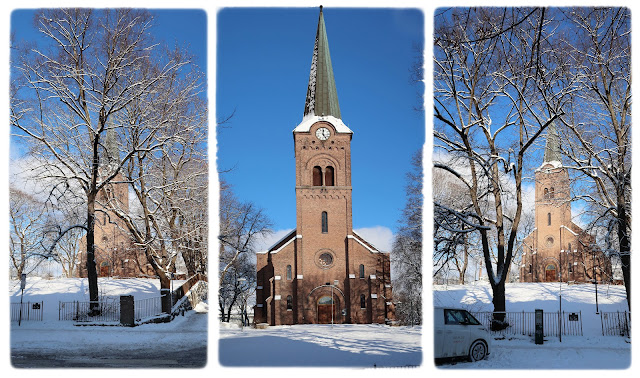 Sofienberg kirke sett fra Rathkes gate og Sofienberggata på Sofienberg i Bydel Grünerløkka i Oslo.