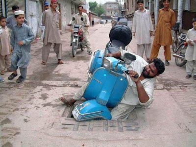 Funny Accidents Photos on Funny Indian Motorcycle Accident Funny Picture