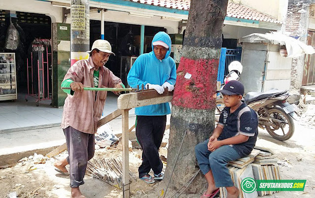 proyek jalan dan drainase kudus