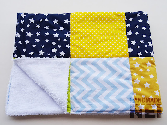 Handmade Nel: Пачуърк одеяло с полар за бебе "Синьо, тъмно синьо, жълто и зелено"