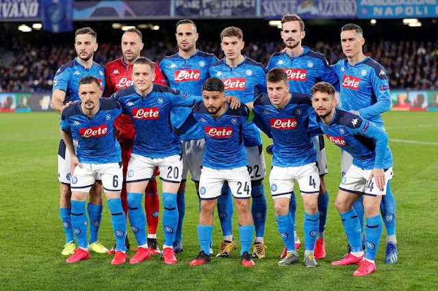 S. S. C. NAPOLI. Temporada 2019-20. Dries Mertens, Ospina, Nikola Maksimović, Giovanni Di Lorenzo, Fabián Ruiz, Callejón. Mário Rui, Zielinski, Lorenzo Insigne, Demme y Manolas. S. S. C. NAPOLI 1 F. C. BARCELONA 1. 25/02/2020. Liga de Campeones de la UEFA, octavos de final, partido de ida. Nápoles, Italia, estadio San Paolo: 44.388 espectadores. GOLES: 1-0: 30’, Mertens. 1-1: 57’, Griezmann.