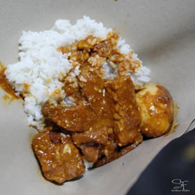 Nasi Bali Pengampon nan menggoda